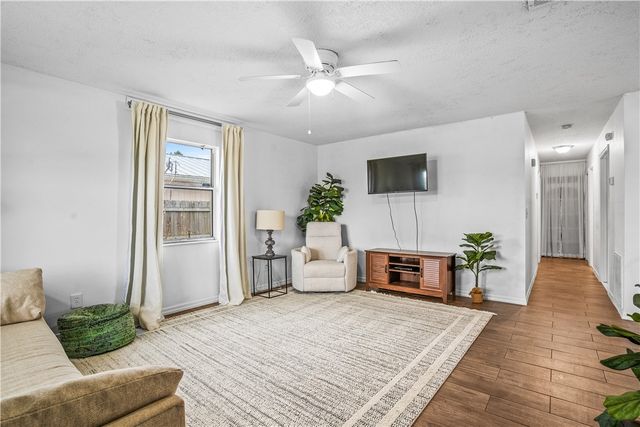 1255 18th Avenue SW, Vero Beach, FL 32962