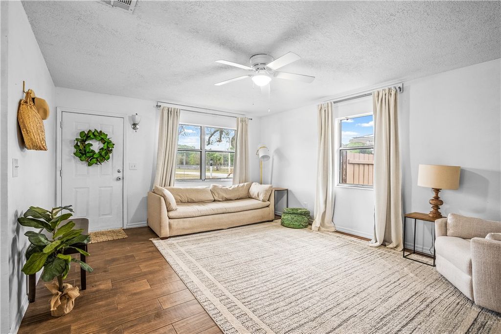 1255 18th Avenue SW, Vero Beach, FL 32962