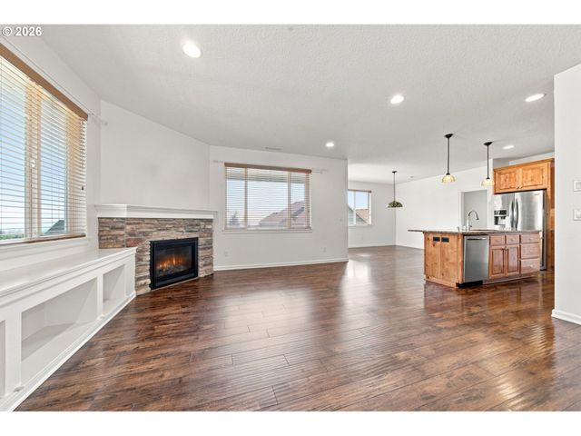 2431 41ST St, Washougal, WA 98671