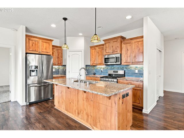 2431 41ST St, Washougal, WA 98671