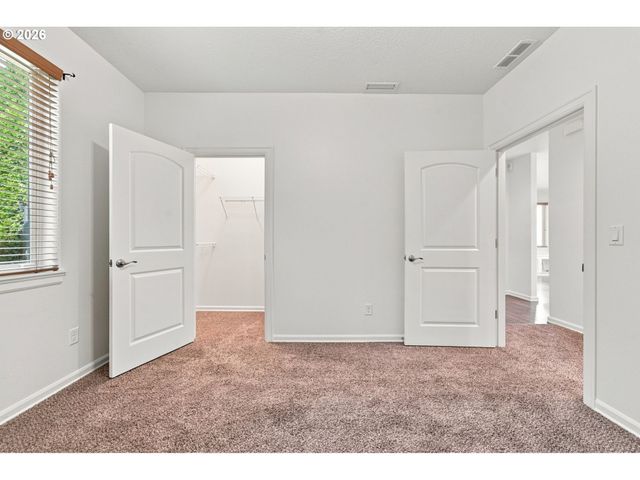 2431 41ST St, Washougal, WA 98671