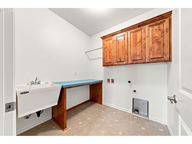 2431 41ST St, Washougal, WA 98671