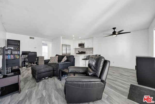 12330 Osborne Street 77, Pacoima (los Angeles), CA 91331