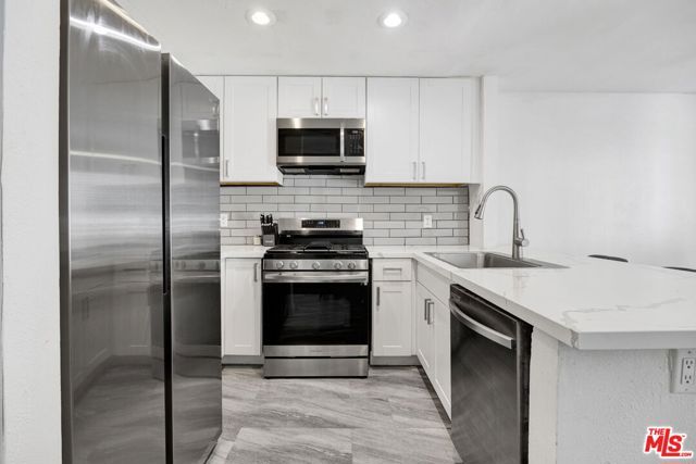 12330 Osborne Street 77, Pacoima (los Angeles), CA 91331