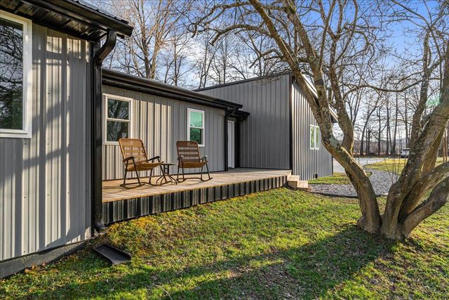 105 Karin Dr, Stanton, KY 40380