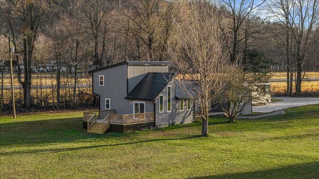 105 Karin Dr, Stanton, KY 40380