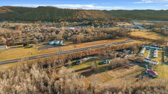 105 Karin Dr, Stanton, KY 40380