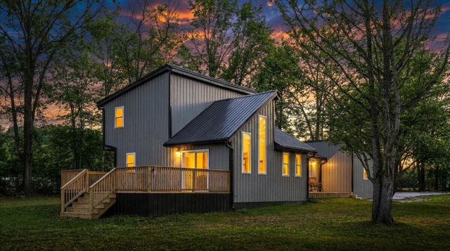 105 Karin Dr, Stanton, KY 40380