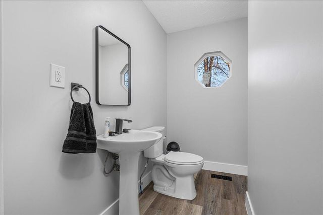 105 Karin Dr, Stanton, KY 40380