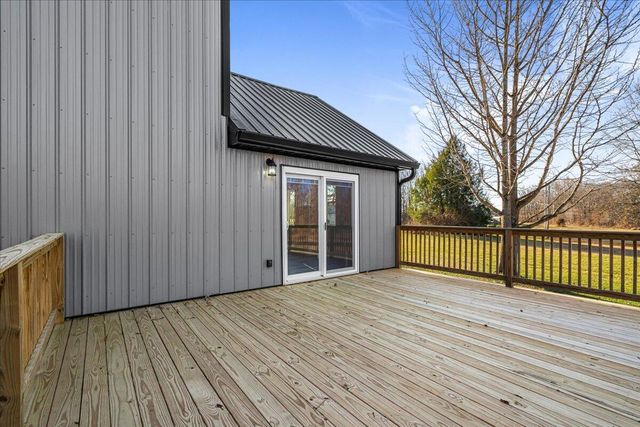 105 Karin Dr, Stanton, KY 40380