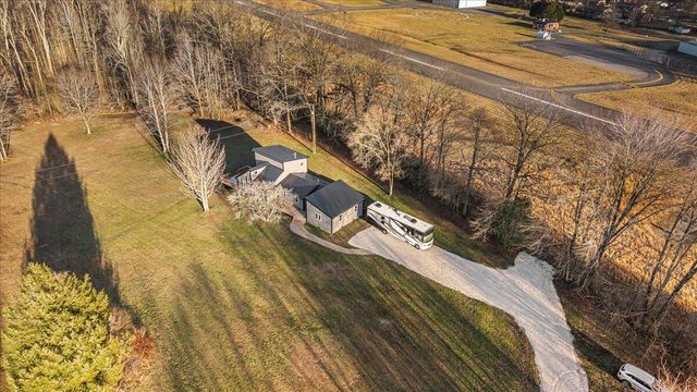 105 Karin Dr, Stanton, KY 40380
