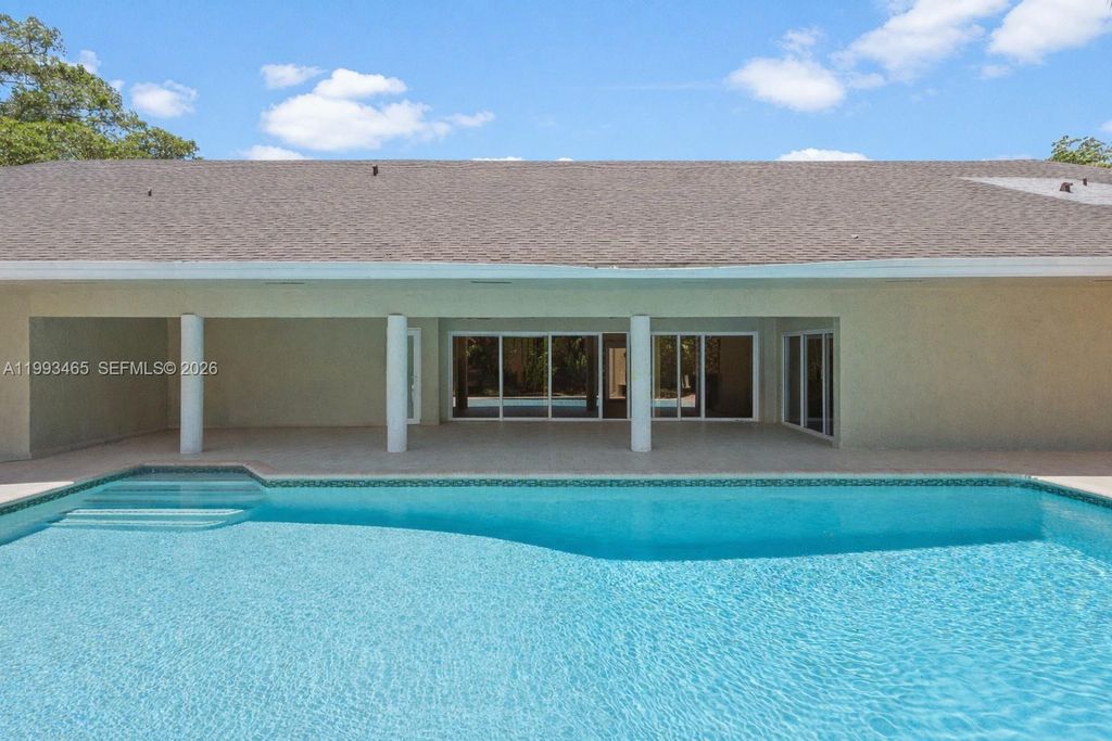 Image 34 of property listing at 7997 SW 76th Avenue, Miami, FL 33143