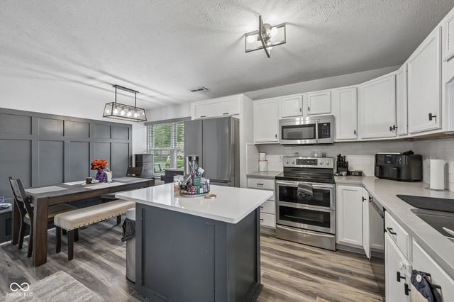 536 Waterford Way, Danville, IN 46122