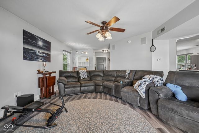 536 Waterford Way, Danville, IN 46122