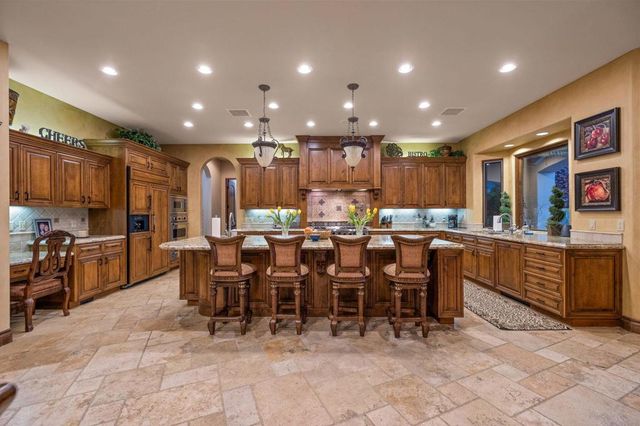 4 Terra Vista Court, Rancho Mirage, CA 92270