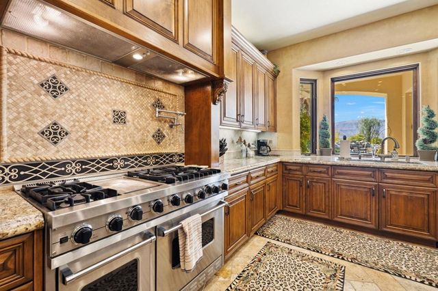 4 Terra Vista Court, Rancho Mirage, CA 92270