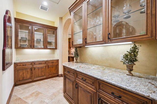 4 Terra Vista Court, Rancho Mirage, CA 92270