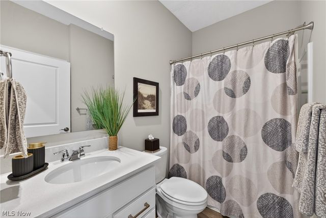 7802 Hunting Lake Drive, Painesville, OH 44077