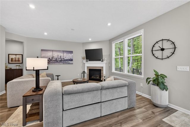 7802 Hunting Lake Drive, Painesville, OH 44077