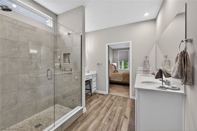7802 Hunting Lake Drive, Painesville, OH 44077