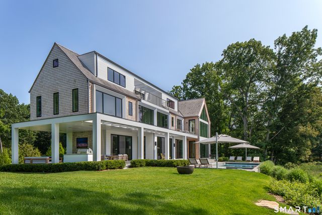 19 Beachside Common, Westport, CT 06880