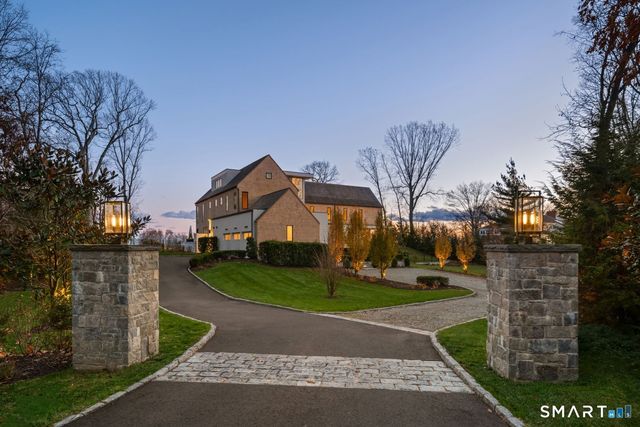 19 Beachside Common, Westport, CT 06880