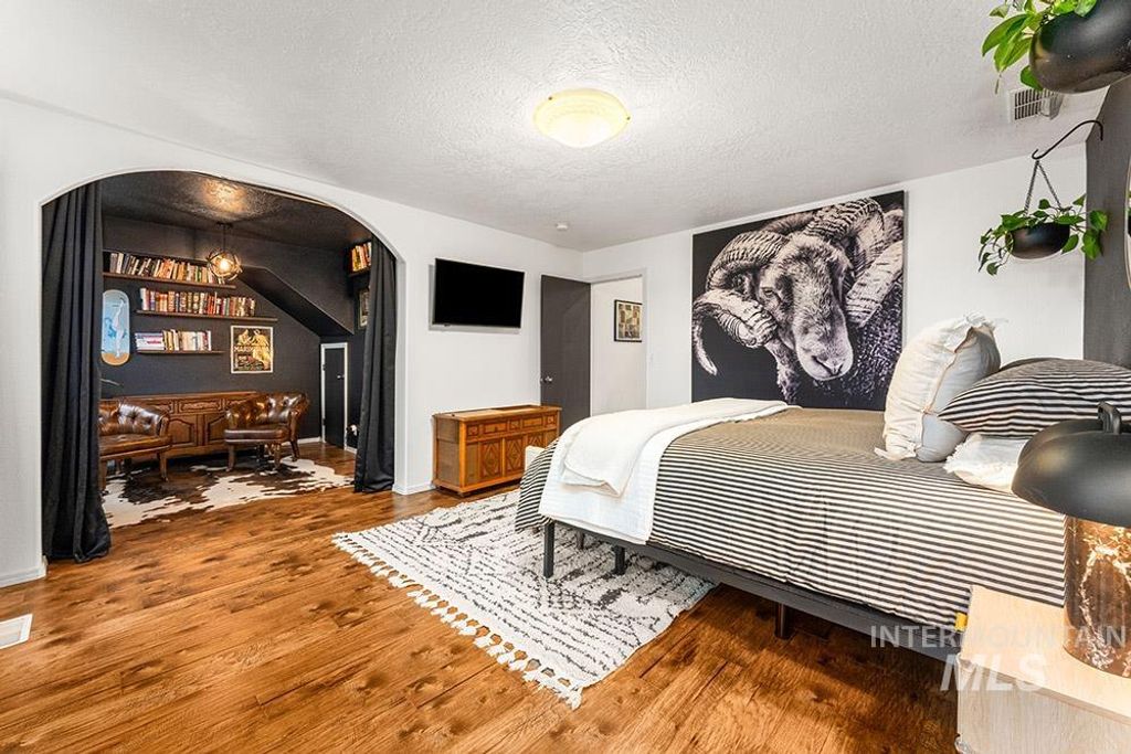 5600 W Beacon Light Rd, Eagle, ID 83616 photo 11