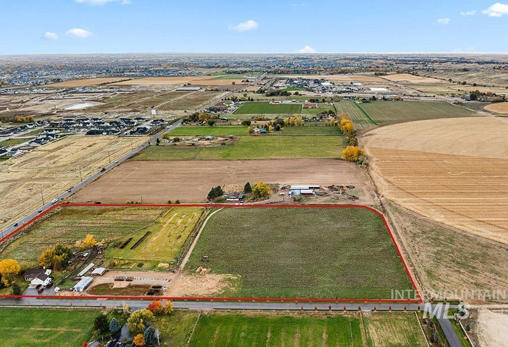 5600 W Beacon Light Rd, Eagle, ID 83616 photo 3