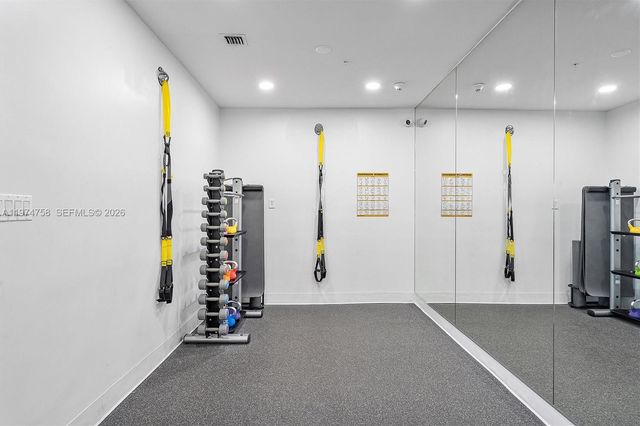 3340 NE 190th St 1808, Aventura, FL 33180