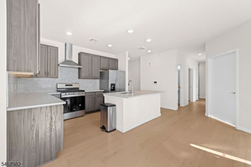 644 Lorhan Drive, Piscataway Twp., NJ 08854 — photo 5