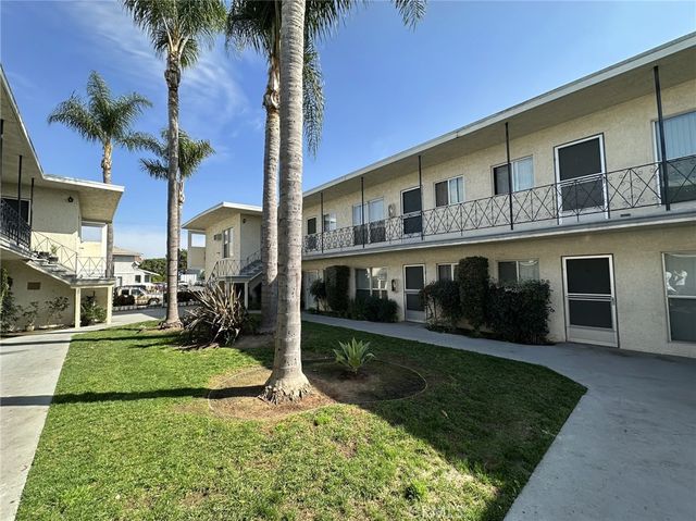 7306 7312 Neo Street, Downey, CA 90241