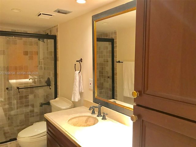 2625 Collins Avenue 605, Miami Beach, FL 33140
