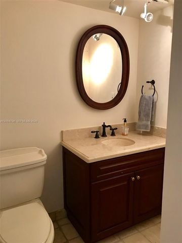 2625 Collins Avenue 605, Miami Beach, FL 33140