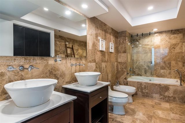 1330 Ocean Drive R5B, Miami Beach, FL 33139