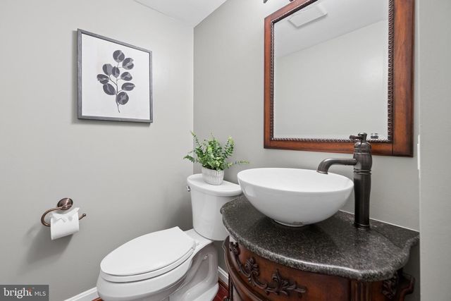 19904 BUHRSTONE DR, Gaithersburg, MD 20886