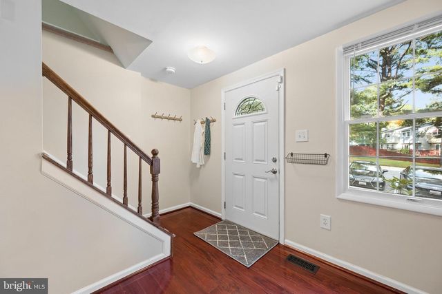 19904 BUHRSTONE DR, Gaithersburg, MD 20886