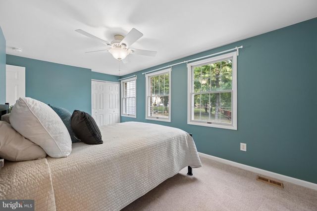 19904 BUHRSTONE DR, Gaithersburg, MD 20886