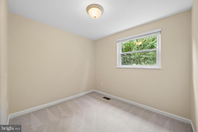 19904 BUHRSTONE DR, Gaithersburg, MD 20886