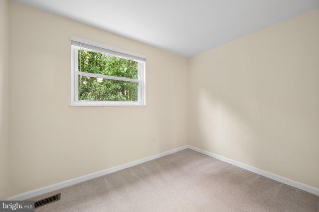19904 BUHRSTONE DR, Gaithersburg, MD 20886