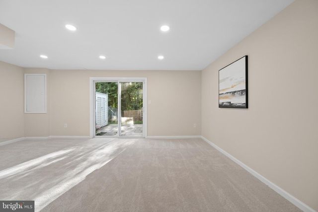19904 BUHRSTONE DR, Gaithersburg, MD 20886