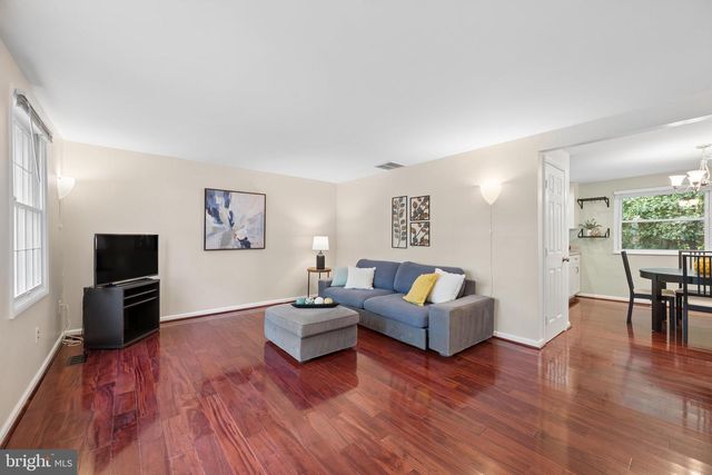 19904 BUHRSTONE DR, Gaithersburg, MD 20886
