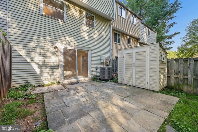 19904 BUHRSTONE DR, Gaithersburg, MD 20886