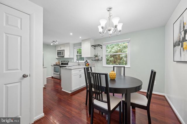 19904 BUHRSTONE DR, Gaithersburg, MD 20886