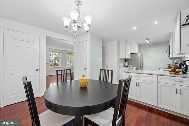 19904 BUHRSTONE DR, Gaithersburg, MD 20886
