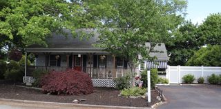 26 Robin Ln, Somerset, MA 02726