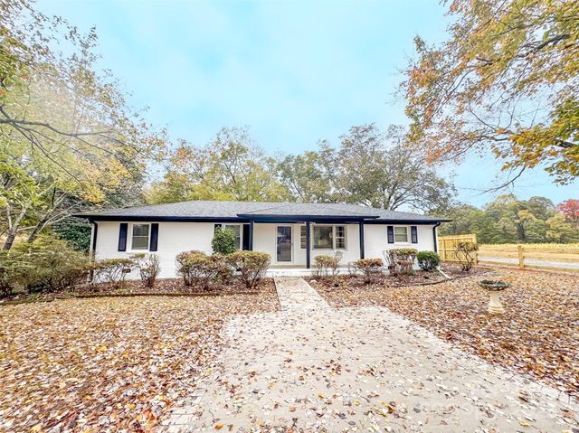 9454 Flowes Store Road, Midland, NC 28107