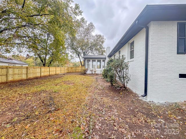 9454 Flowes Store Road, Midland, NC 28107