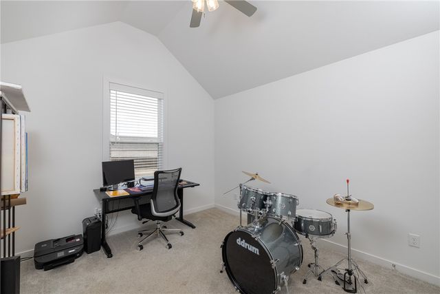 1048 S Xavier Bend, Fayetteville, AR 72701