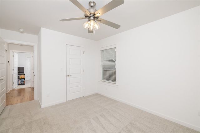 1048 S Xavier Bend, Fayetteville, AR 72701