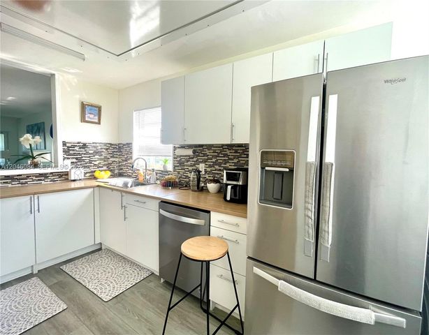 5980 NW 64th Ave 312, Tamarac, FL 33319